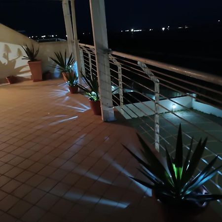 Armareaoverseassuites 1 Fiumicino Buitenkant foto