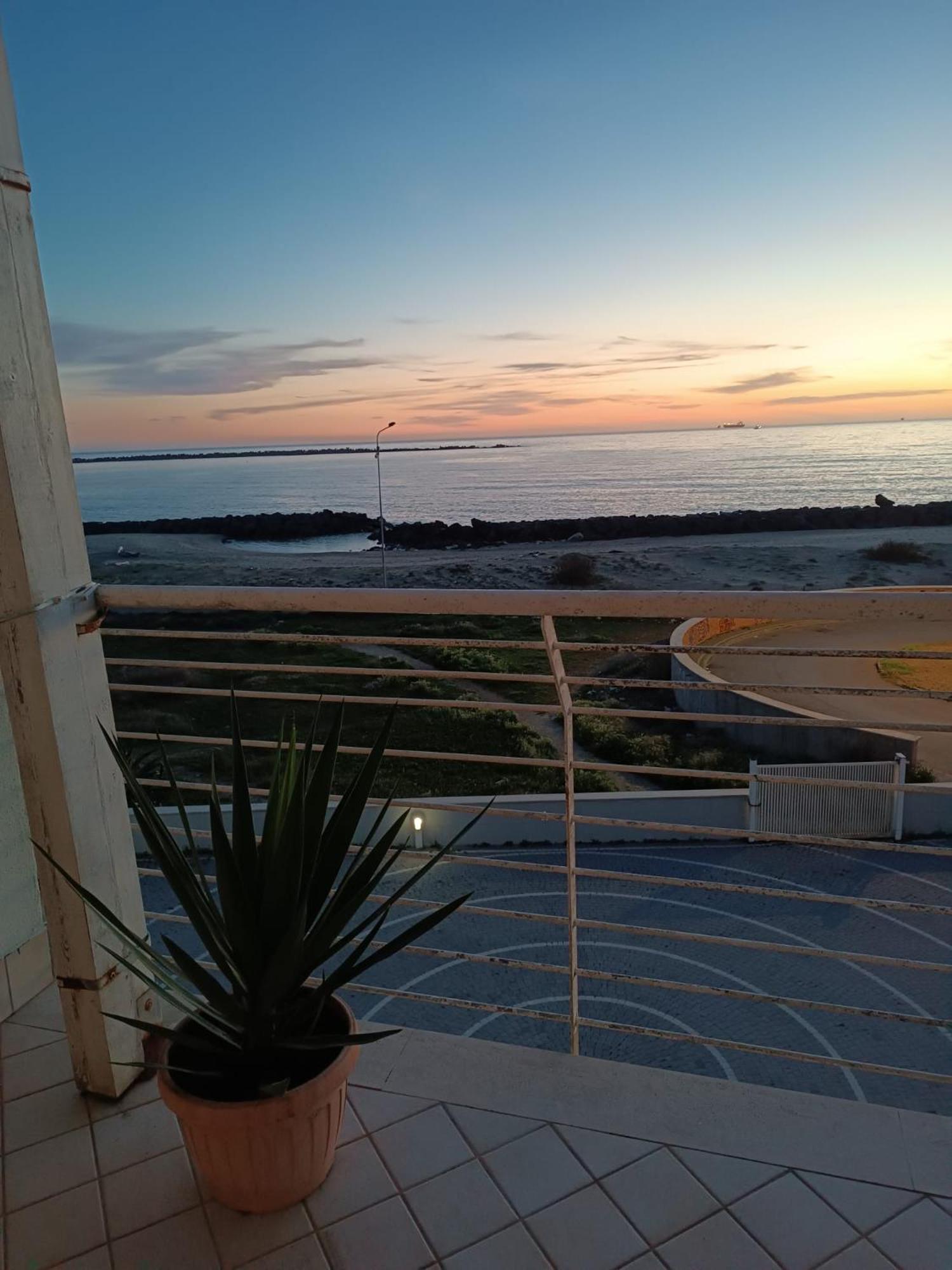 Armareaoverseassuites 1 Fiumicino Buitenkant foto